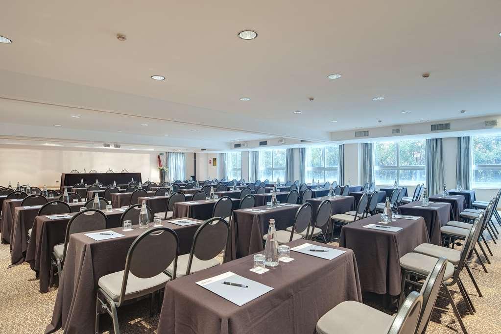 Hotel Occidental Aran Park Roma Servizi foto