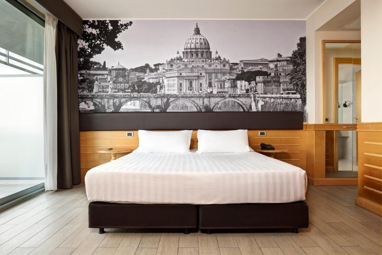 Hotel Occidental Aran Park Roma Esterno foto