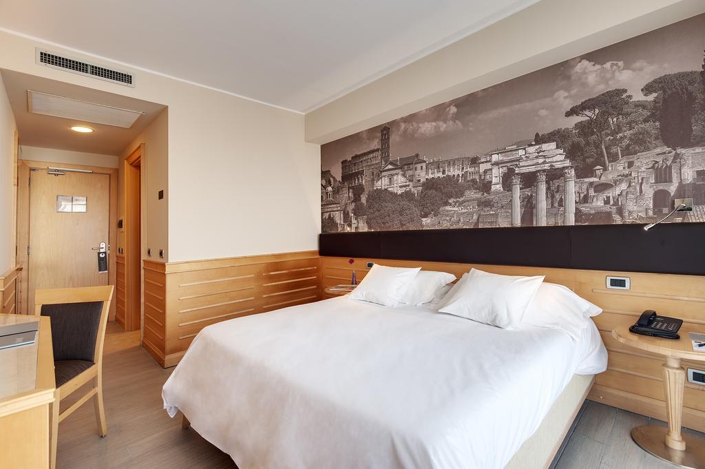 Hotel Occidental Aran Park Roma Esterno foto