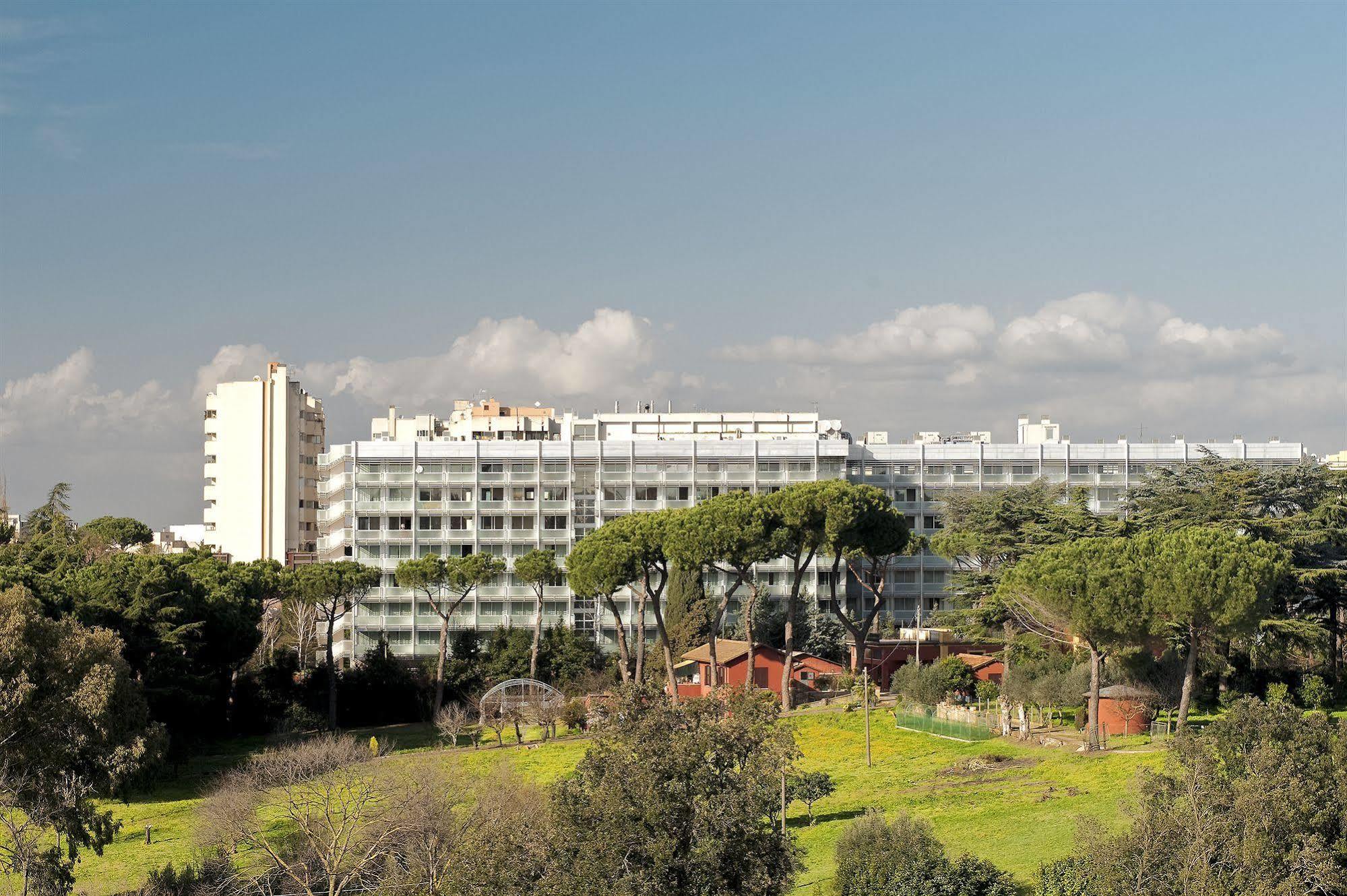 Hotel Occidental Aran Park Roma Esterno foto