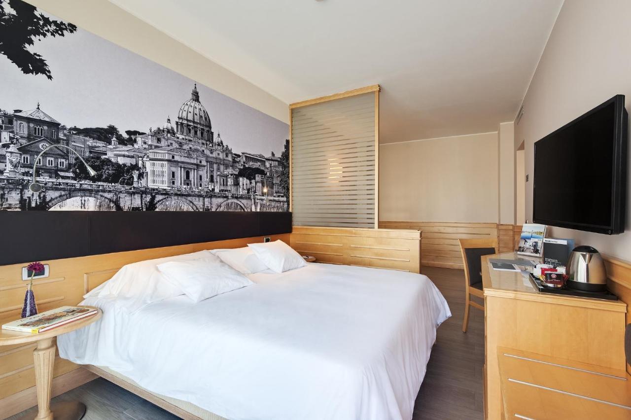 Hotel Occidental Aran Park Roma Esterno foto